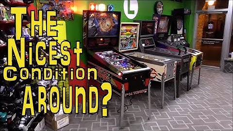 A Super Nice 1987 Williams F-14 Tomcat Pinball Machine with LED