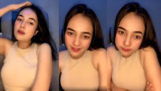 Deyyy Cewe Bening  Tt Isi Galeri Ada Kisskiss