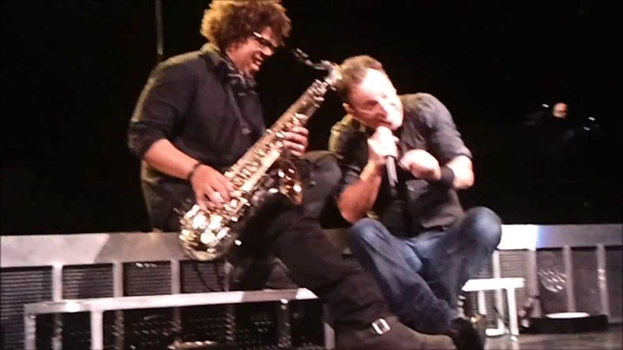 60 Year Anniversary >> Storytime w/ Bruce Springsteen & Jake Clemons ... 60 Year Anniversary >> Storytime w/ Bruce Springsteen & Jake Clemons ...