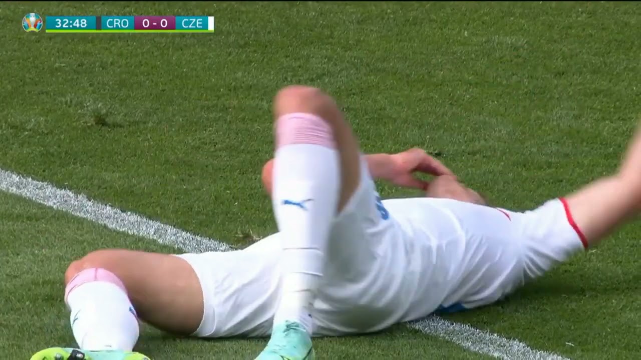 Euroハイライト クロアチア対チェコ シックの今大会３ゴール目となるpkを沈めるも クロアチアの猛攻を守り切れずドロー Youtube