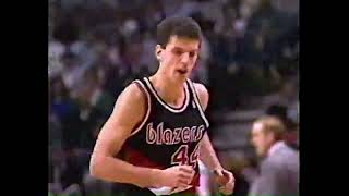 PETRO 3X3 Blazers' Rookie Dražen Petrović shoots the lights out vs. Detroit Pistons (Jan.13, 1990)