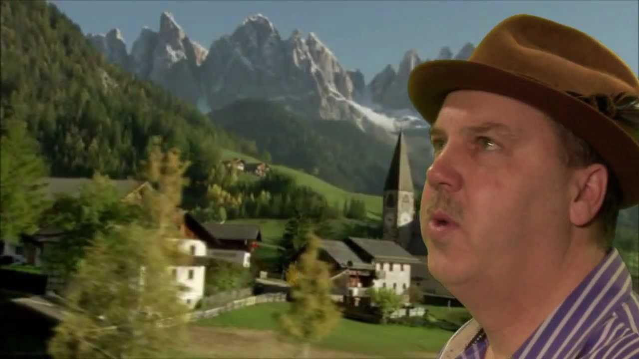 Lucas en Gea - Dorp aan de rivier (Originele Video) - YouTube