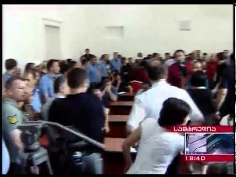 ხმაური სამტრედიის საკრებულოში - თავმჯდომარე კვლავ ნაციონალური მოძრაობის წარმომადგენელია