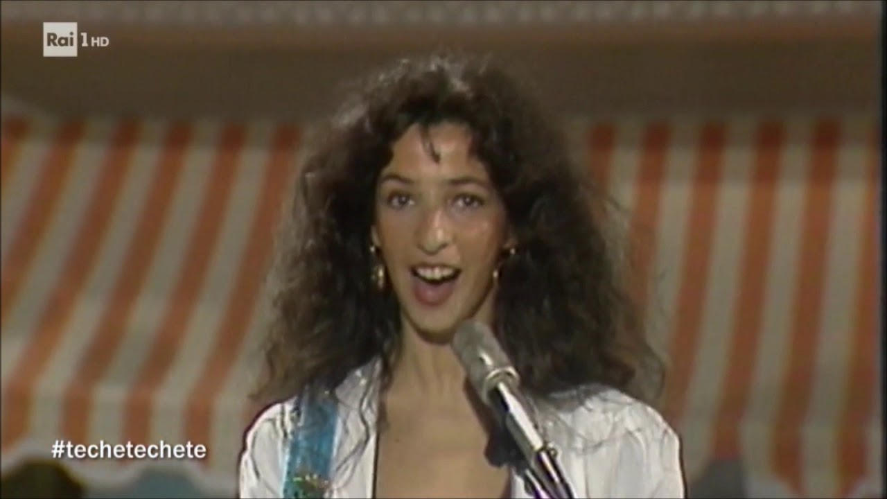 Watch Teresa De Sio - Voglia 'e turnà (1982) on YouTube Watch Teresa De Sio - Voglia 'e turnà (1982) on YouTube