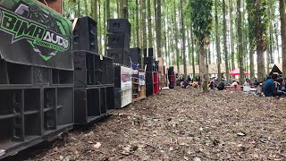 Miniature sound check with the village of Kalipoh Penangdal