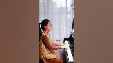 Thumbnail of 拉满春节氛围感必备曲目《春节序曲》#春节序曲 #钢琴 #音乐一响过年氛围感拉满 #琴童 #爱音乐爱生活