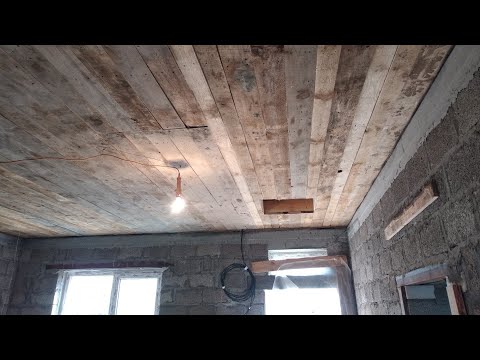Видео: Черновой потолок одноэтажного дома