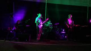 Everhart and Light cover Wild Horses Live