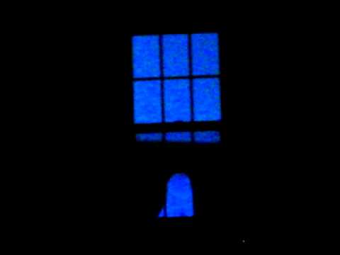 Oscillating Fan Flying Crank Ghost - Exterior