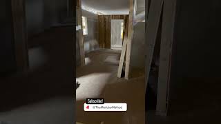 Modular Home Construction-Ceiling Being Set! #home #construction #modularconstruction