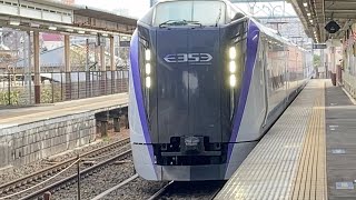 E353系特急あずさが石和温泉駅を通過