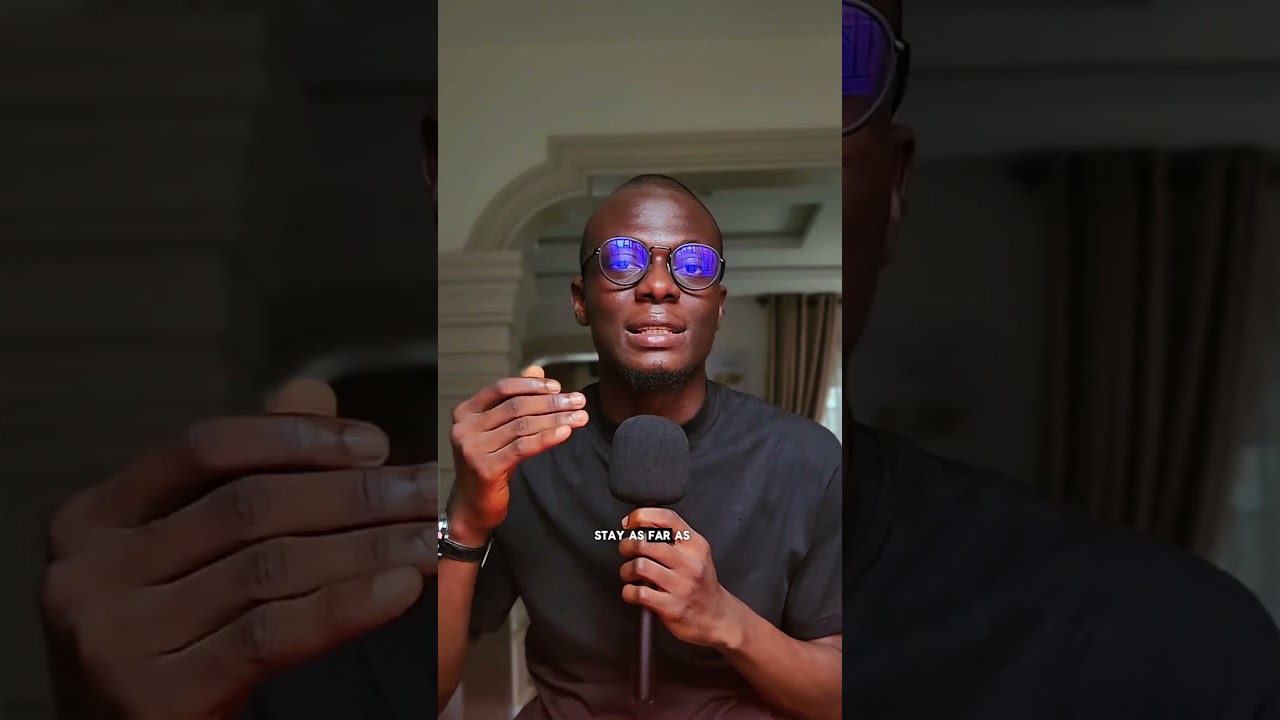 A secret behind the microphone... 