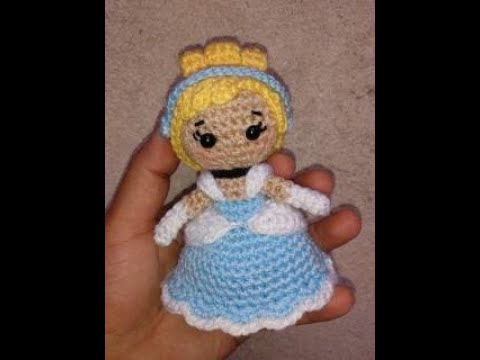 Mini Cenicienta colección de princesas amigurumi crochet
