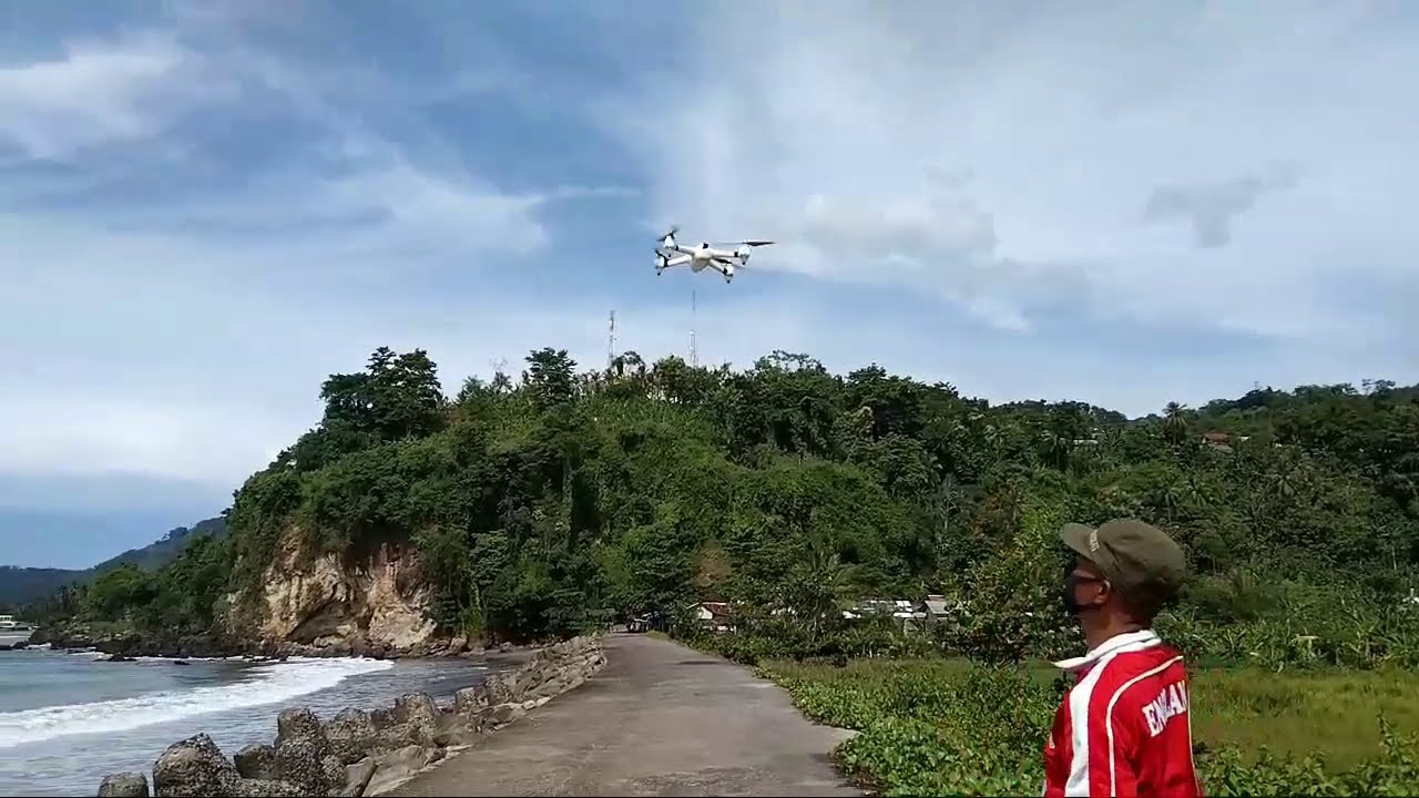Tes terbang drone mjx bugs b2c bisa tahan angin gede dipantai cisolok фото