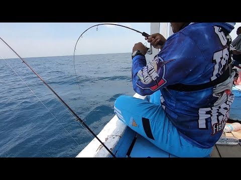 Video: Cara Memancing Dari Kapal