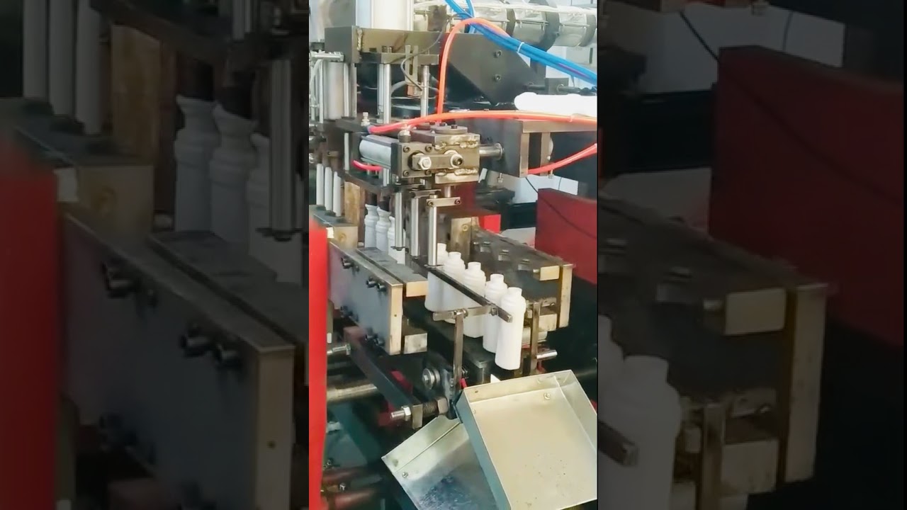 Linear type bottles injection making machine PET moulding equipment 4 cavity blower