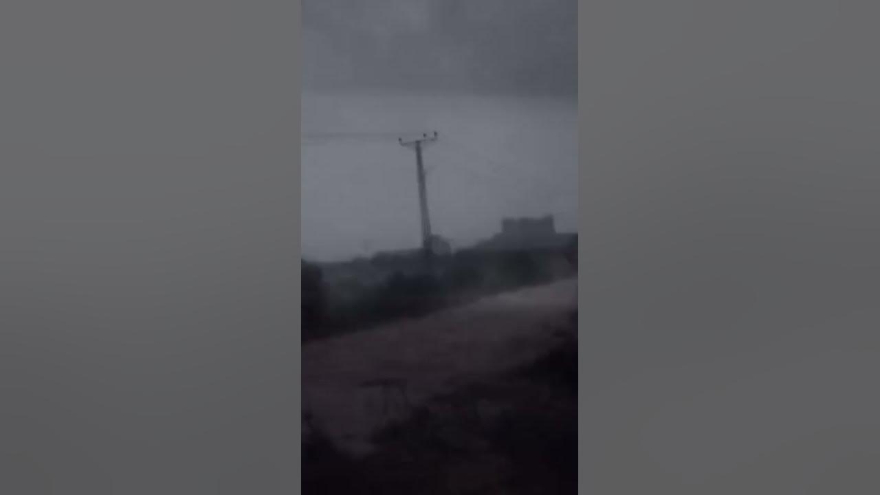 LIghtning strike from structure up to the sky#storm #soundeffectsstudio #thunder #lightning#weather