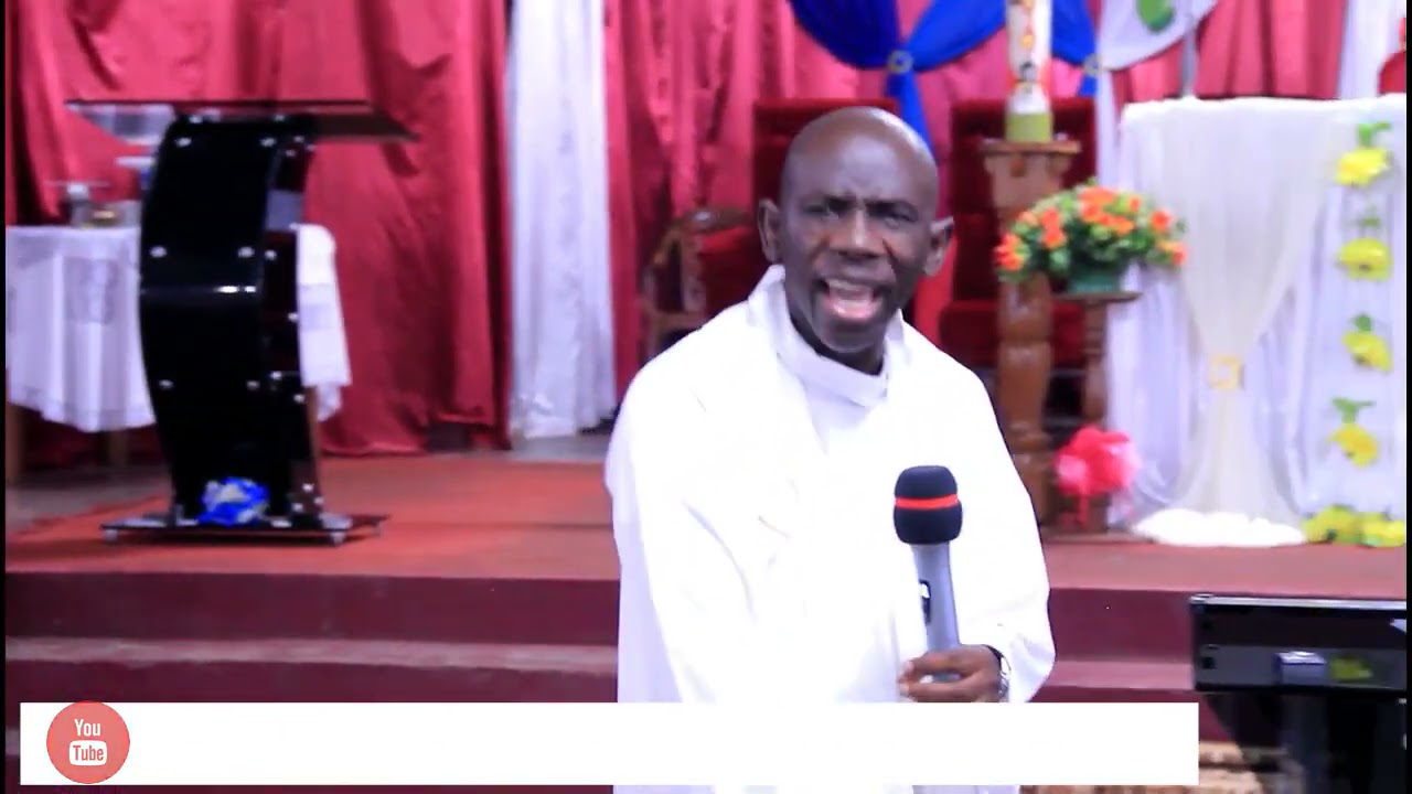 LE SAINT ESPRIT D'ABORD