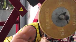 Jan Colina performing the Ground Base Jammer in slo motion