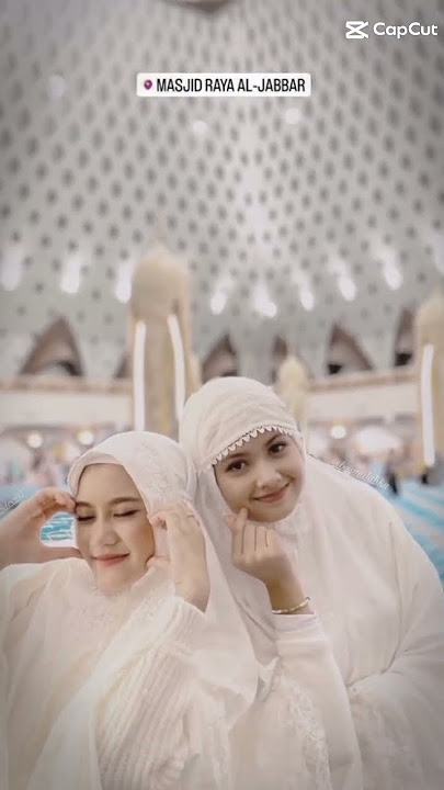 masyallah cantik banget kayak kalian