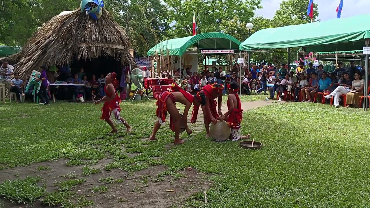 Gong Beating Contest