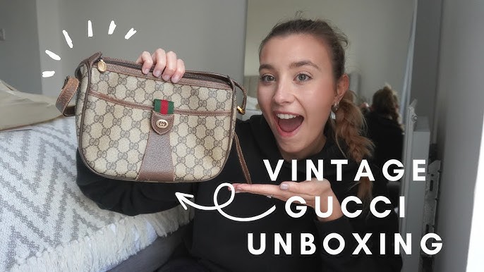 Gucci GG Supreme Joy Boston Bag (SHG-35472) – LuxeDH