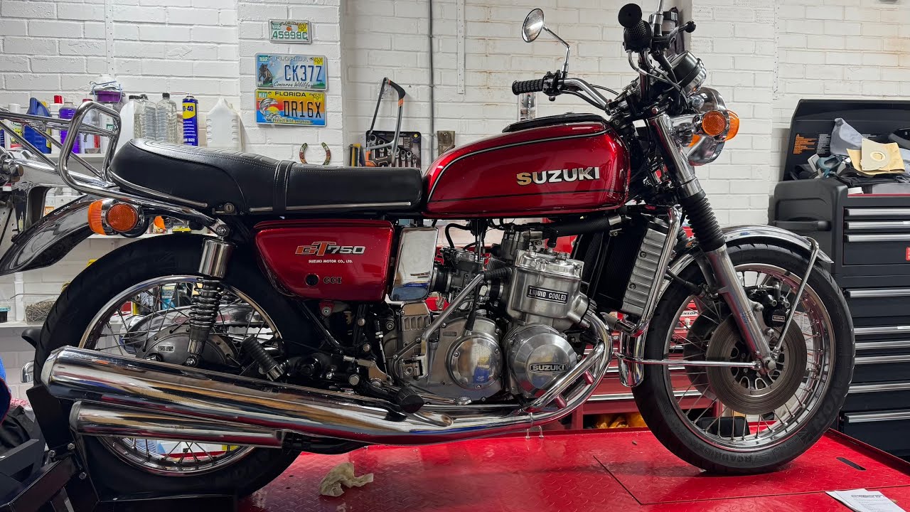 Проблема с рывками при движении на Suzuki GT750A