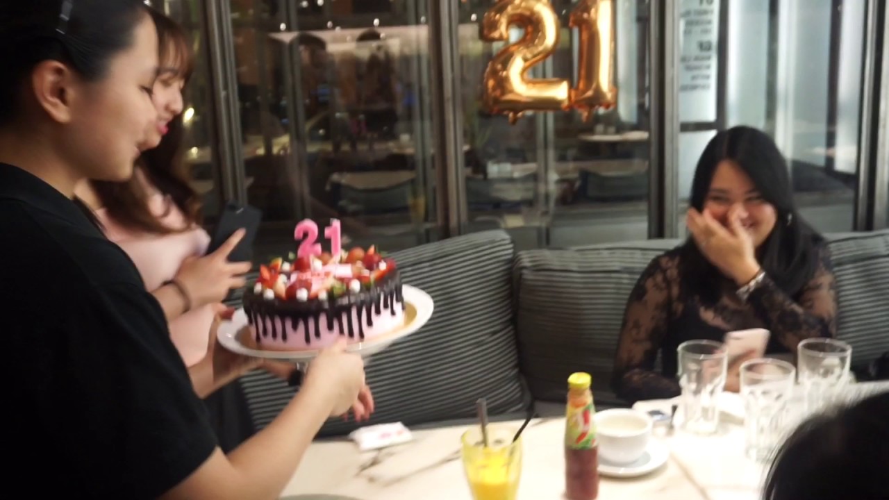 How To Surprise Your Girlfriend! YouTube