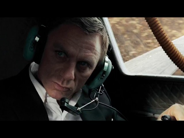 QUANTUM OF SOLACE | 007 takes to the air class=