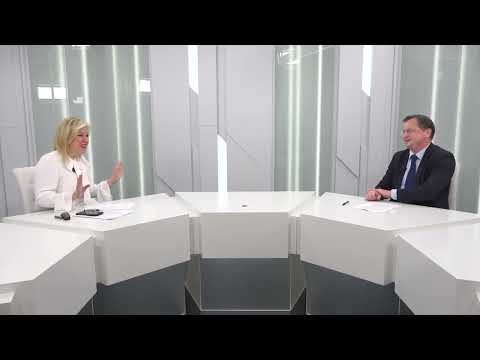 EXKLUZ&Iacute;VNE pre eReport: M&aacute;ria Zacharovov&aacute;, hovorkyňa rusk&eacute;ho ministerstva zahraničia

Legend&aacute;rna hovorkyňa Ministerstva zahraničn&yacute;ch vec&iacute; Ruskej feder&aacute;cie rozhovory o svojich z&aacute;ľub&aacute;ch, či o z&aacute;kulis&iacute; svojej pr&aacute;ce často ned&aacute;va. Exminister &scaron;kolstva Juraj Draxler sa s ňou v r&aacute;mci svojej n&aacute;v&scaron;tevy stretol a vzniklo z toho toto naozaj exkluz&iacute;vne video.

#EXKLUZ&Iacute;VNE #pre #eReport #M&aacute;ria #Zacharovov&aacute;