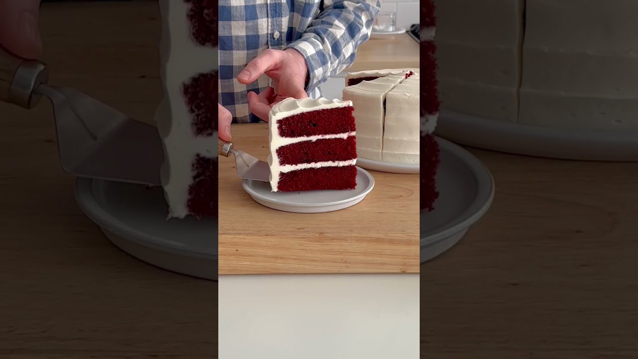 How To Cut A Cake Like Pro Baker Use This Technique For Layer Cakes And Be Pastry Rockstar 