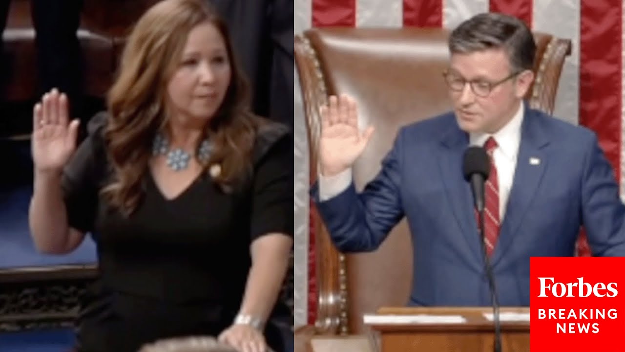 BREAKING NEWS: Mike Johnson Officially Swears Adelita Grijalva In On The House Floor