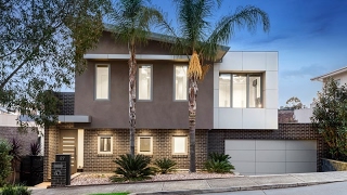 For Sale 27 The Avenue Niddrie Vic 3042 - English