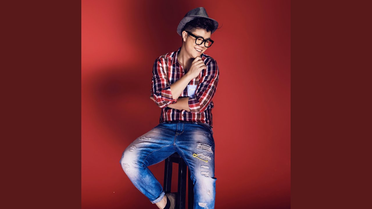 Mùa yêu đầu