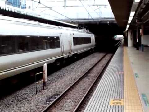 北千住　　特急スーパーひたち通過
