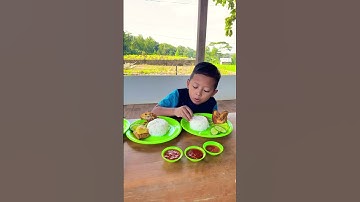 Thumbnail of BOCAH YANG SUKA NGABISIN MAKANAN😅🤣🙈 #makan #mukbang #jajanan #ngeshortsbareng #viral