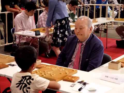 加藤一二三 九段 (ひふみん) 指導将棋 [8K]  ニコニコ超会議2018 4/28(土)