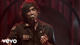 Video thumbnail of "León Larregui - Brillas (Live)"