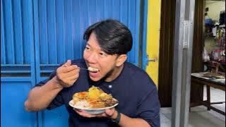 6 THOUSAND DUK RICE, FRIED FOODS ARE STILL A THOUSAND, THE SIDE DISHES ARE A LOT OF BRUTAL PORTIO...