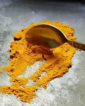 Roasted haldi face pack vs Raw haldi which one is good for face #shorts #youtibeshorts