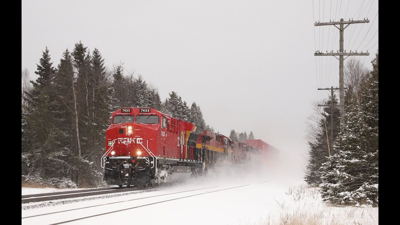 Blowing Snow & Cold ~ CPKC trains 101, 113, 118, and 420 at Marathon ...