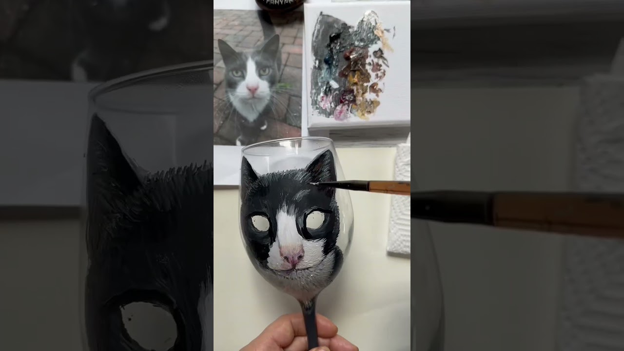 Cat painting on wine glass 