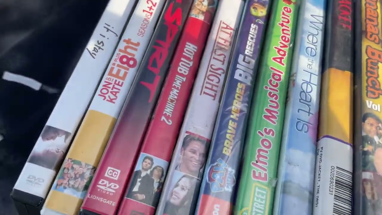 Toyslayer at the free market selling 