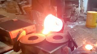 CASTING AN ORNAMENTAL DIAMOND ROSETTE AND MAINTENANCE ON THE MULLER
As I make my deadline on a job for wall washers. I decided to make an ornamental piece of of that pattern to celebrate the on time completion of a small production run. I also particularly tear into the sand Muller to make a minor repair.
#windyhillfoundry #madeinusa #madeininmississippi #castiron #ironpour #moldmaking #suhner #sandmuller #muller #sand #greensand
abrasives and grinder provided by SUHNER INDUSTRIAL PRODUCTS LLC CASTING AN ORNAMENTAL DIAMOND ROSETTE AND MAINTENANCE ON THE MULLER
