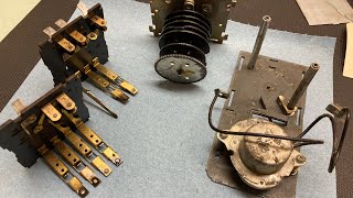 Short lived Maytag Malory timer with a leaf spring escapement