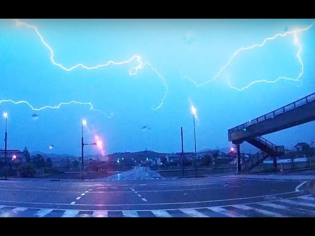 激しい雷 岡山県倉敷総社周辺 20170601 Thunderbolt