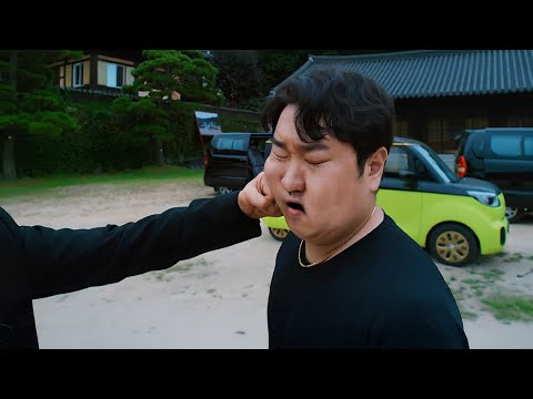 神父が武力を用いて、悪人を裁きます 【映画紹介】