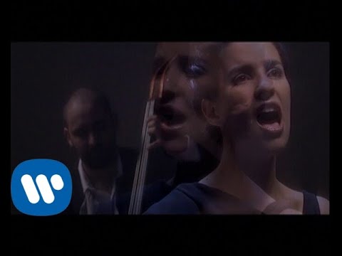 Mafalda Arnauth - Esta Voz Que Me Atravessa [ Official Music Video]