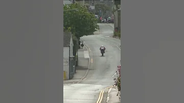 30mph Village 6th Gear Will Do Isle Of Man TT Races 
