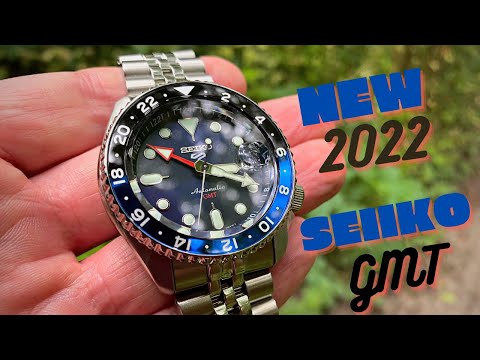 Hands-On-Review | The New Seiko 5 Sports Automatic GMT "Batman" - YouTube